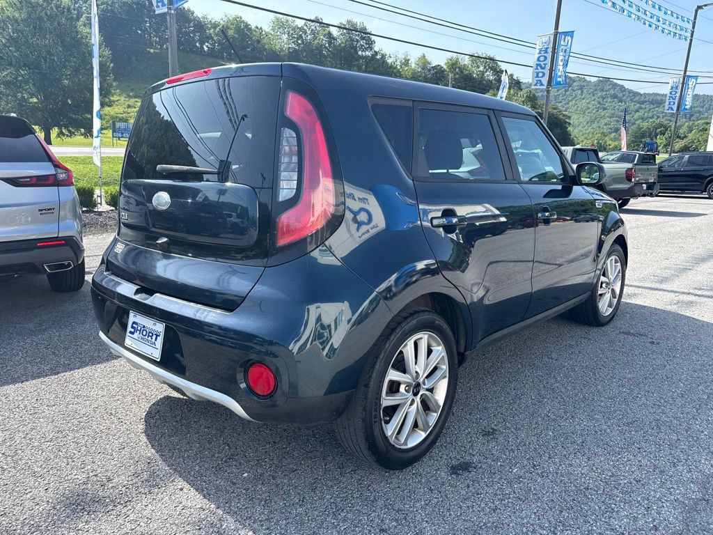 Used 2018 Kia Soul + FWD image 6