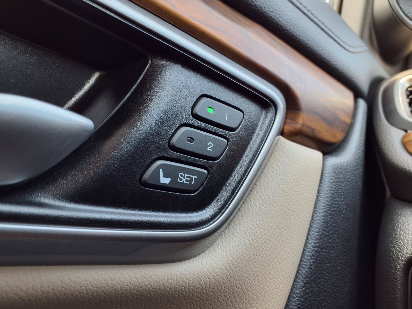 Used 2018 Honda CR-V EX-L image 19