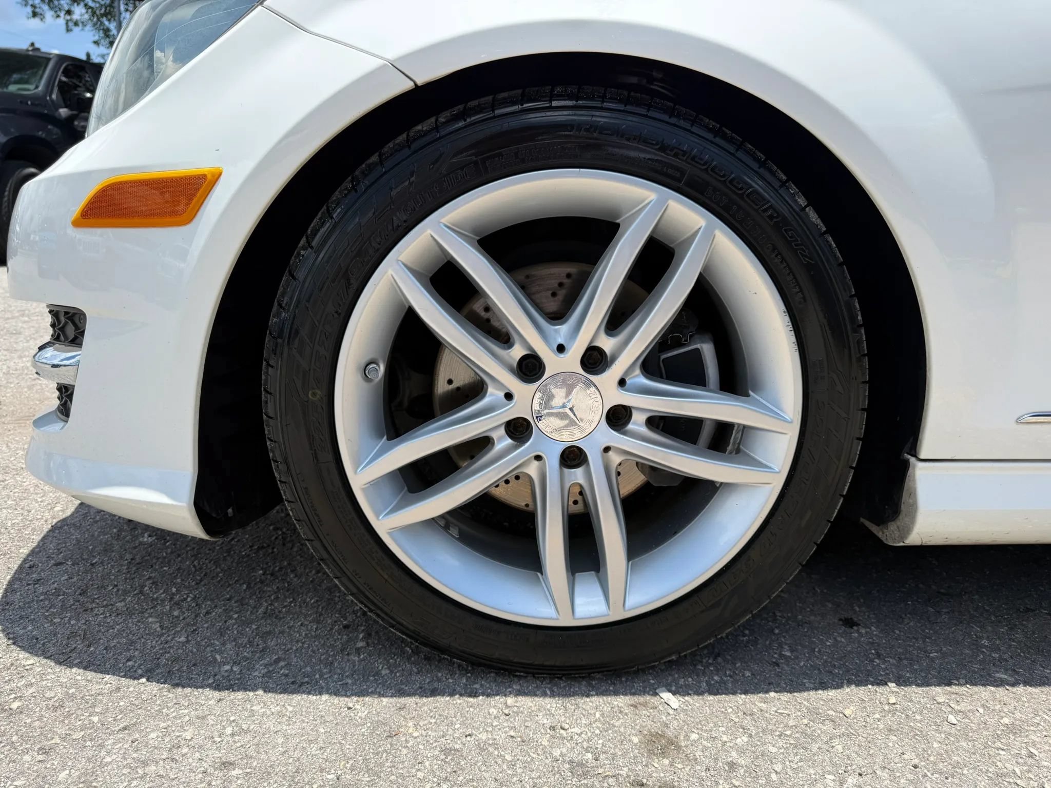 Used 2013 Mercedes-Benz C 250 Sedan image 19