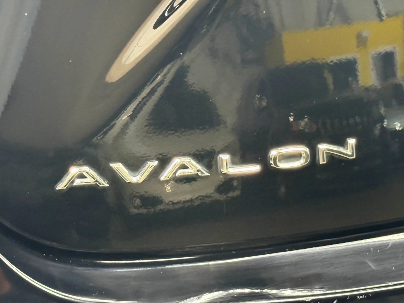 Used 2018 Toyota Avalon XLE Premium FWD image 13