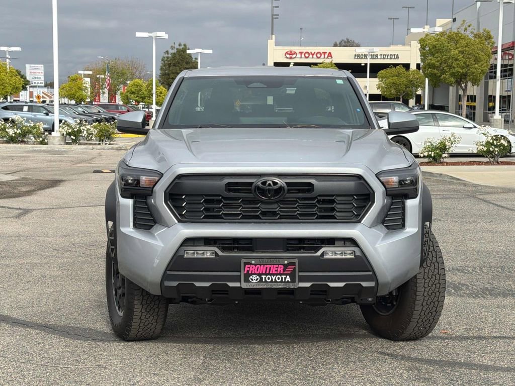 Used 2026 Toyota Tacoma TRD Off-Road AWD/4WD image 2