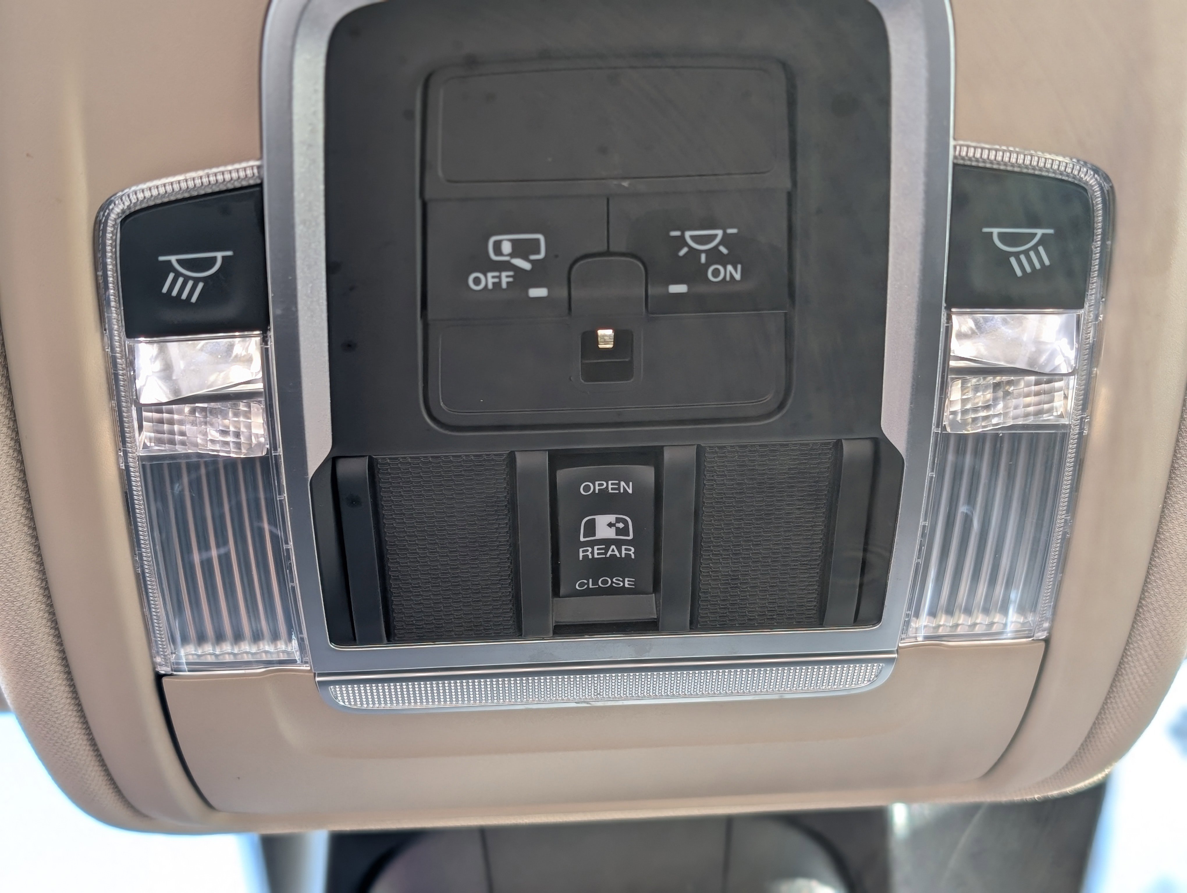 Used 2021 RAM 1500 Laramie image 29