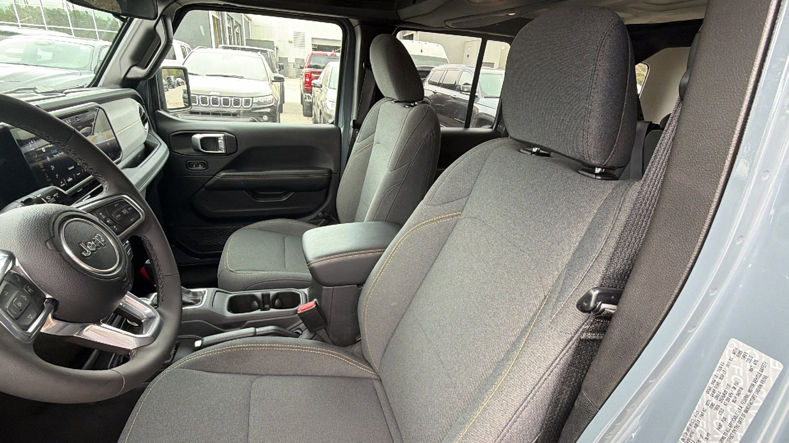 Used 2025 Jeep Wrangler Sahara image 17