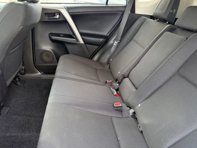 Used 2018 Toyota RAV4 XLE w/ Plus Extra Value Package FWD image 27