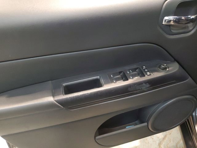Used 2016 Jeep Patriot Sport w/ Power Value Group FWD image 11