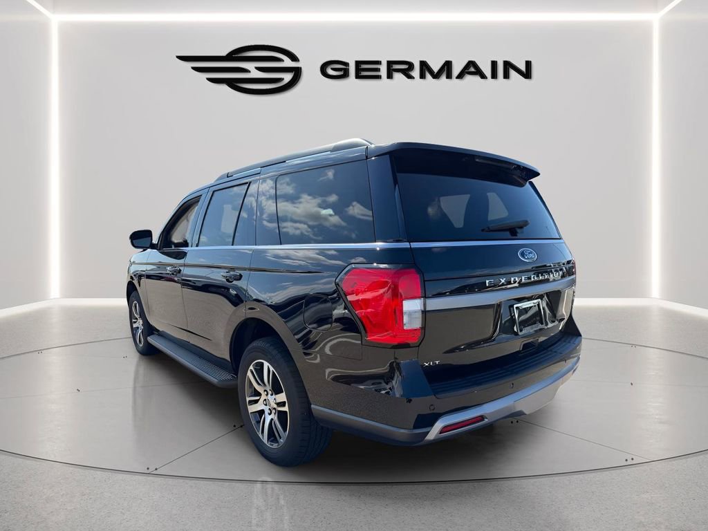Certified 2024 Ford Expedition XLT image 5