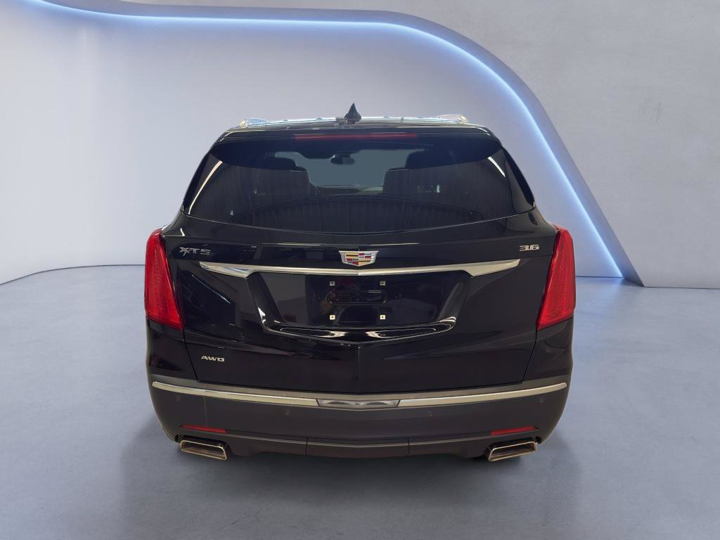 Used 2017 Cadillac XT5 Luxury w/ Driver Awareness Package AWD/4WD image 5