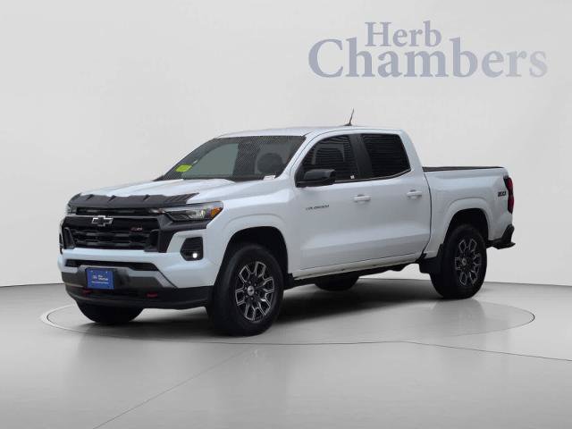 Used 2024 Chevrolet Colorado Z71 w/ Z71 Convenience Package 2 AWD/4WD image 4