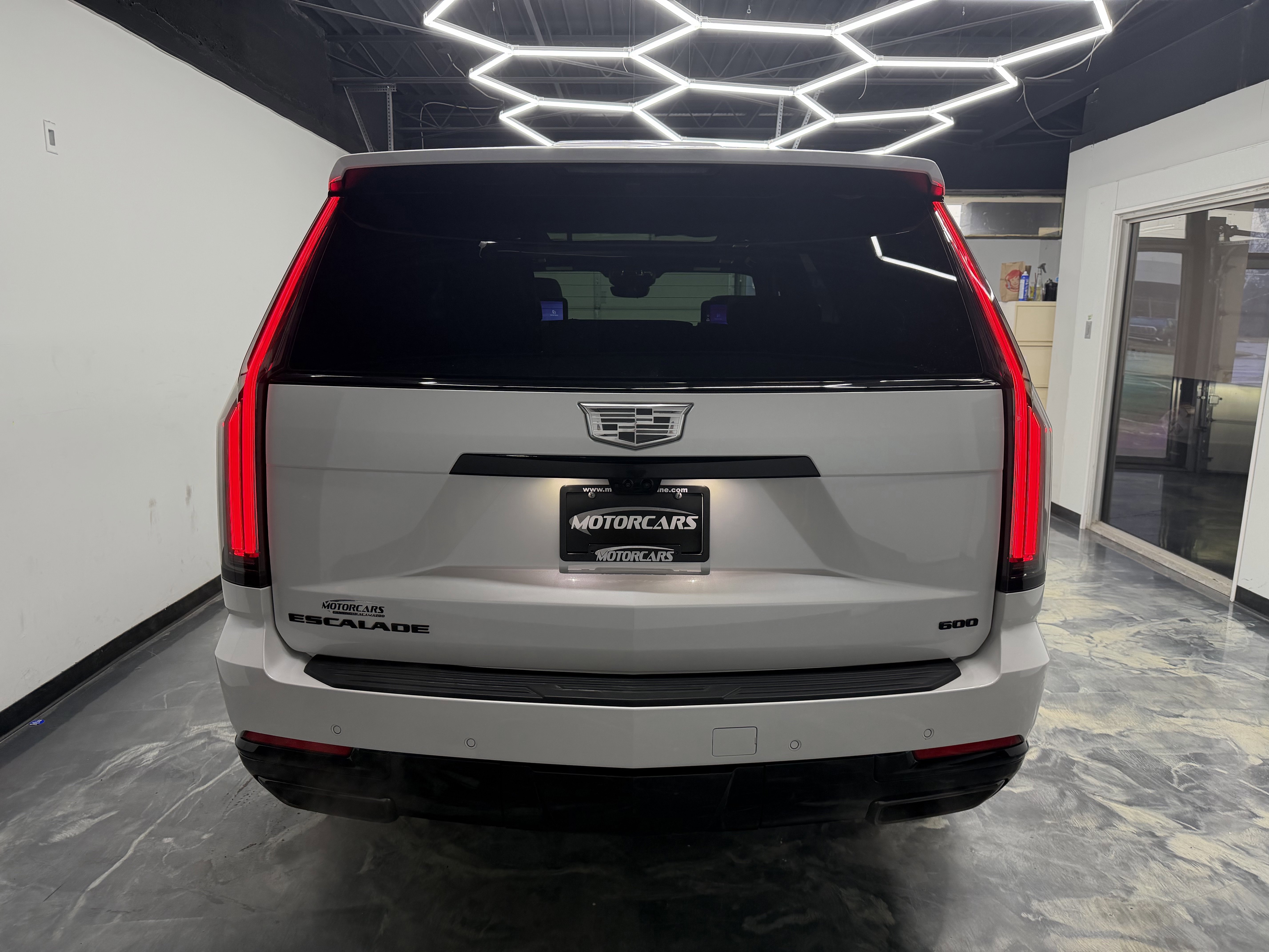 Used 2025 Cadillac Escalade Sport Platinum w/ LPO, ONYX Package image 10