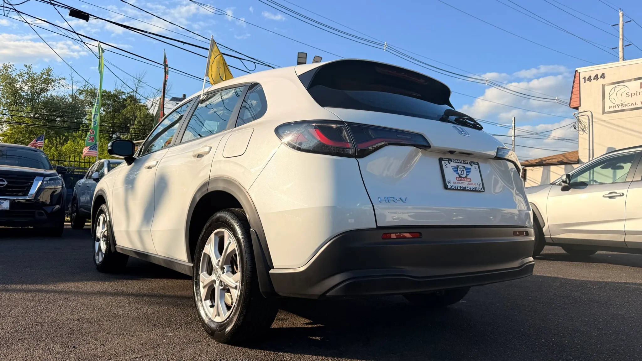 Used 2025 Honda HR-V LX image 8