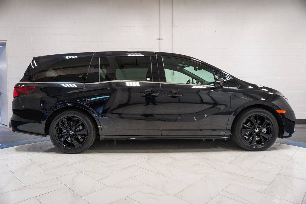 Used 2023 Honda Odyssey Sport image 35