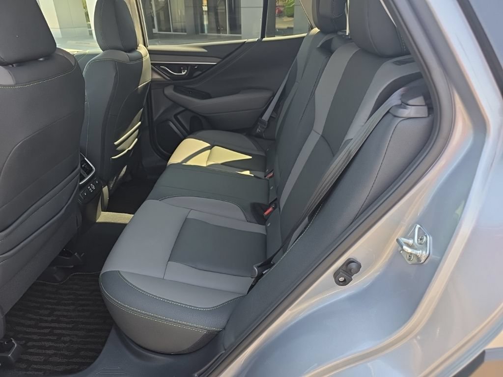 Used 2023 Subaru Outback Onyx Edition XT AWD/4WD image 12
