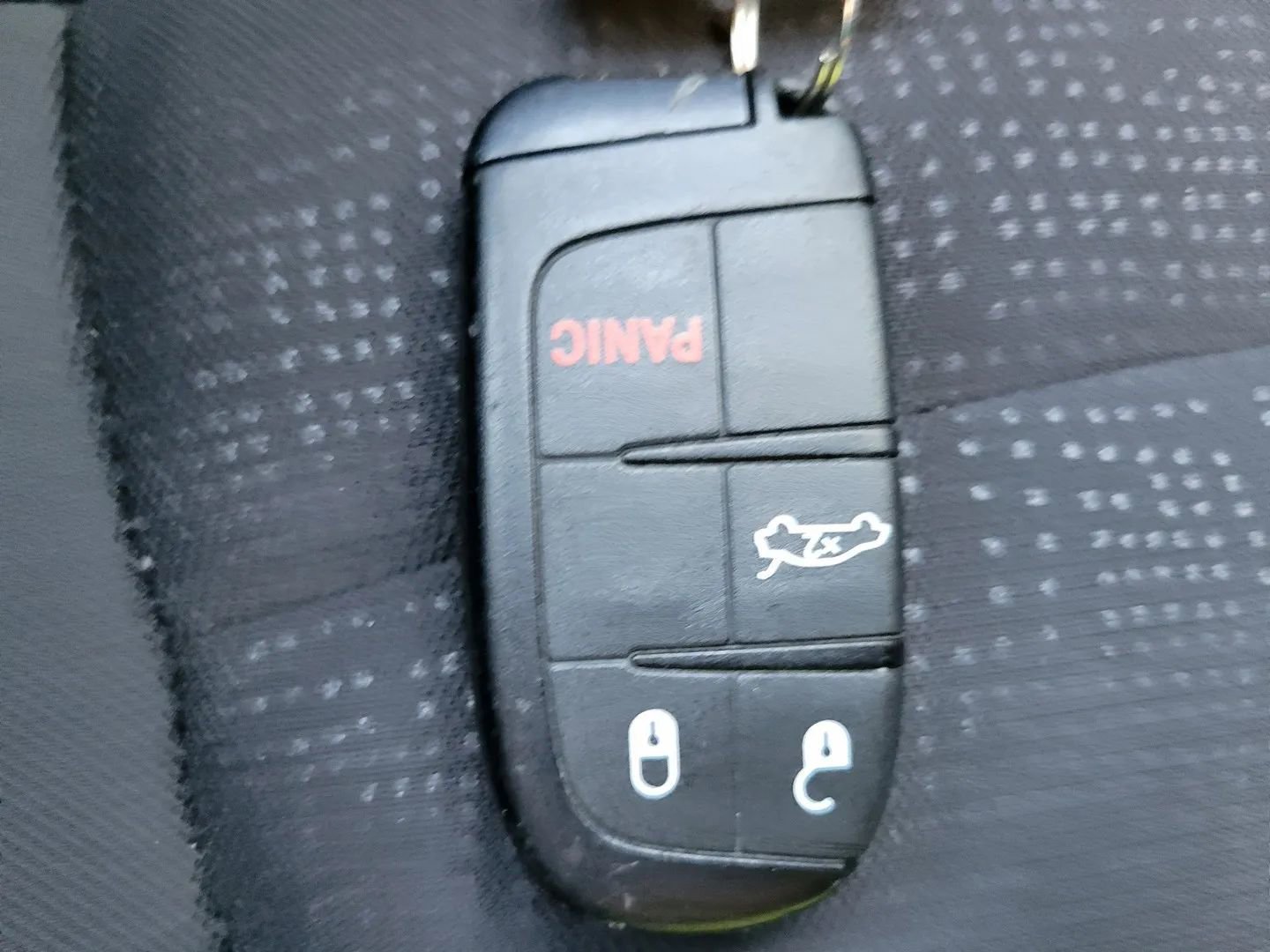 Used 2015 Chrysler 200 Limited w/ Convenience Group image 33