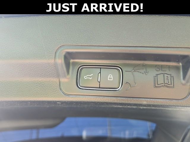 Used 2021 Ford Explorer ST w/ Equipment Group 401A AWD/4WD image 10