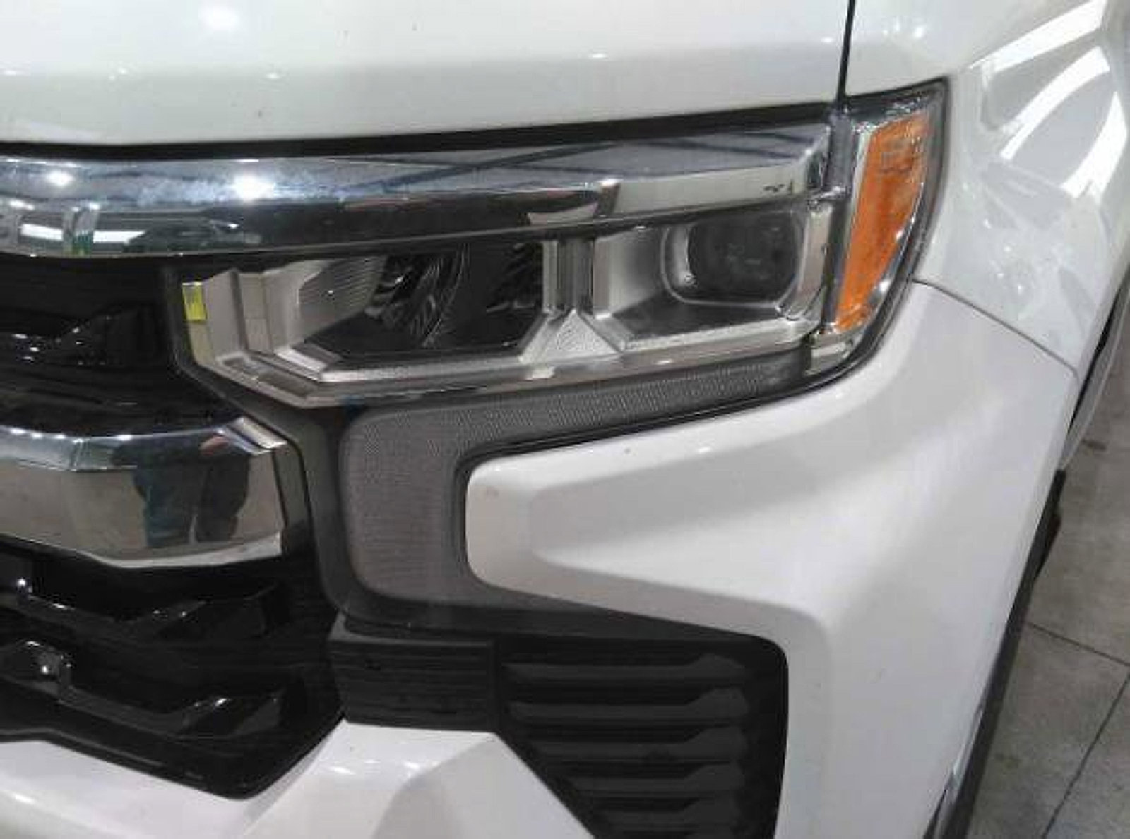 Used 2025 Chevrolet Silverado 1500 LT image 10