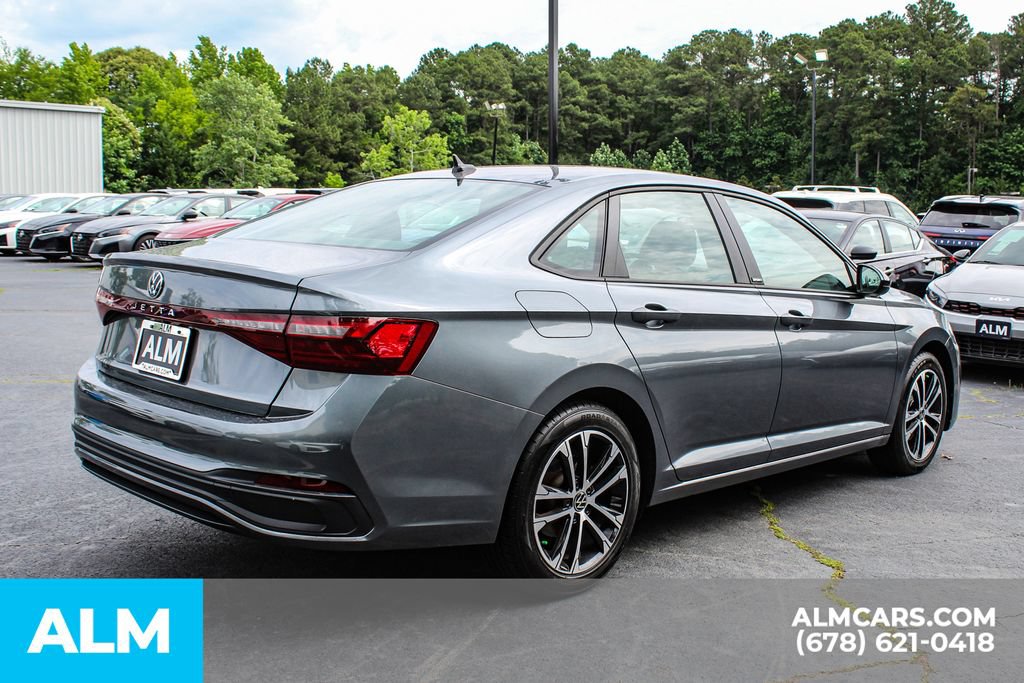 Used 2025 Volkswagen Jetta Sport FWD image 5