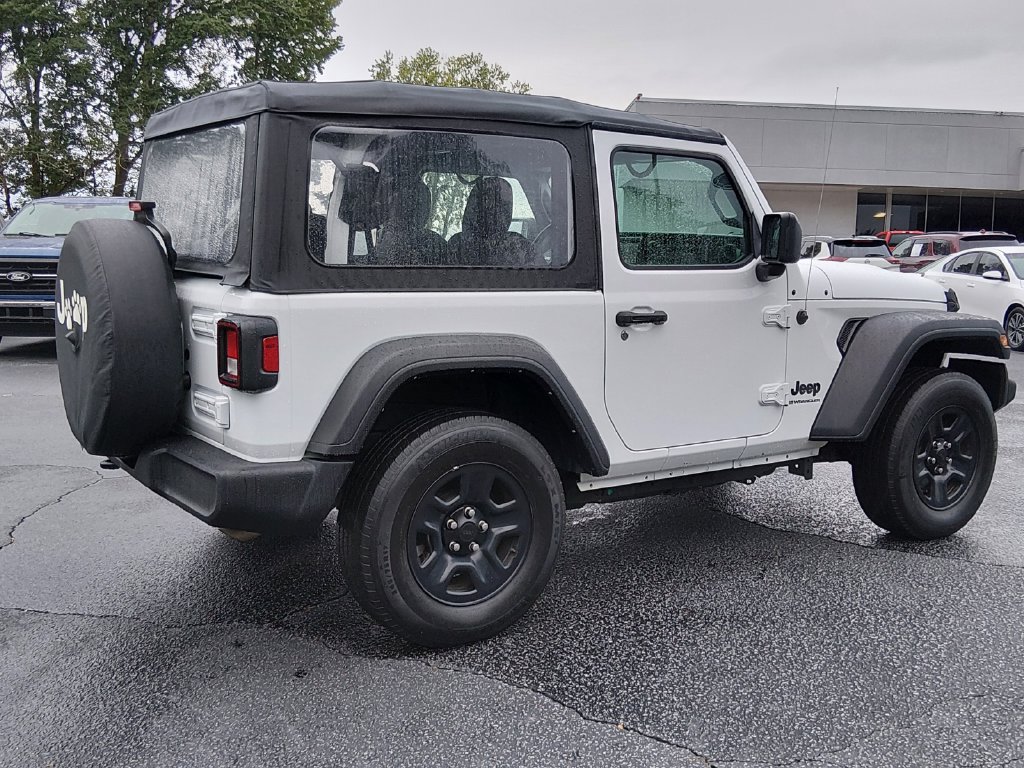 Used 2023 Jeep Wrangler Sport AWD/4WD image 4