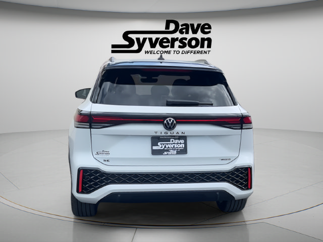 New 2026 Volkswagen Tiguan SE R-Line AWD/4WD image 4