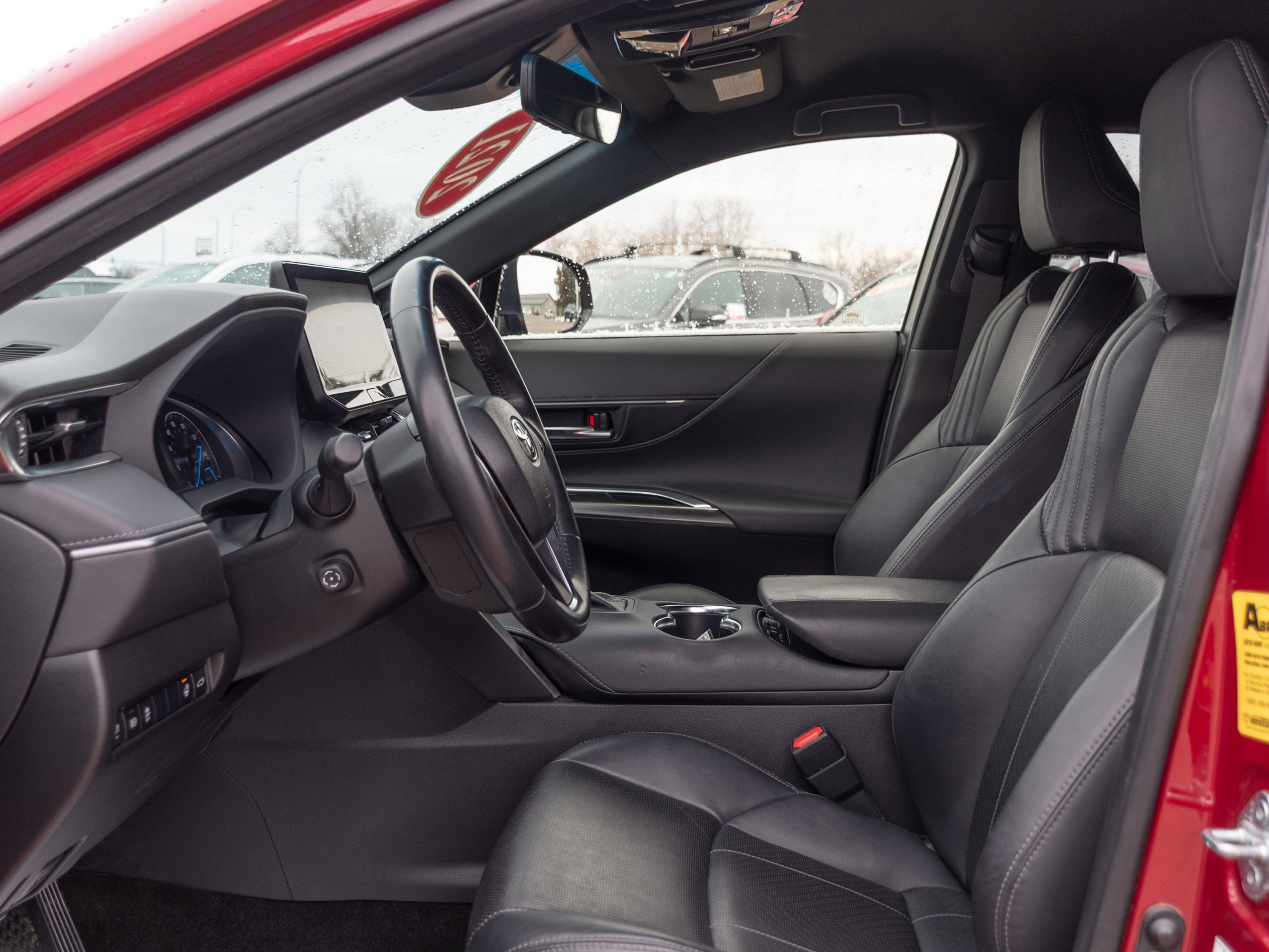 Used 2021 Toyota Venza XLE w/ Softex Package image 8