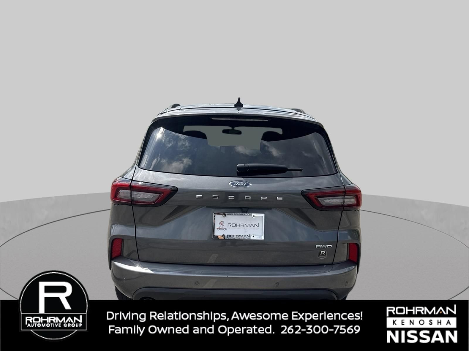 Used 2023 Ford Escape ST-Line w/ Tech Pack #1 AWD/4WD image 6