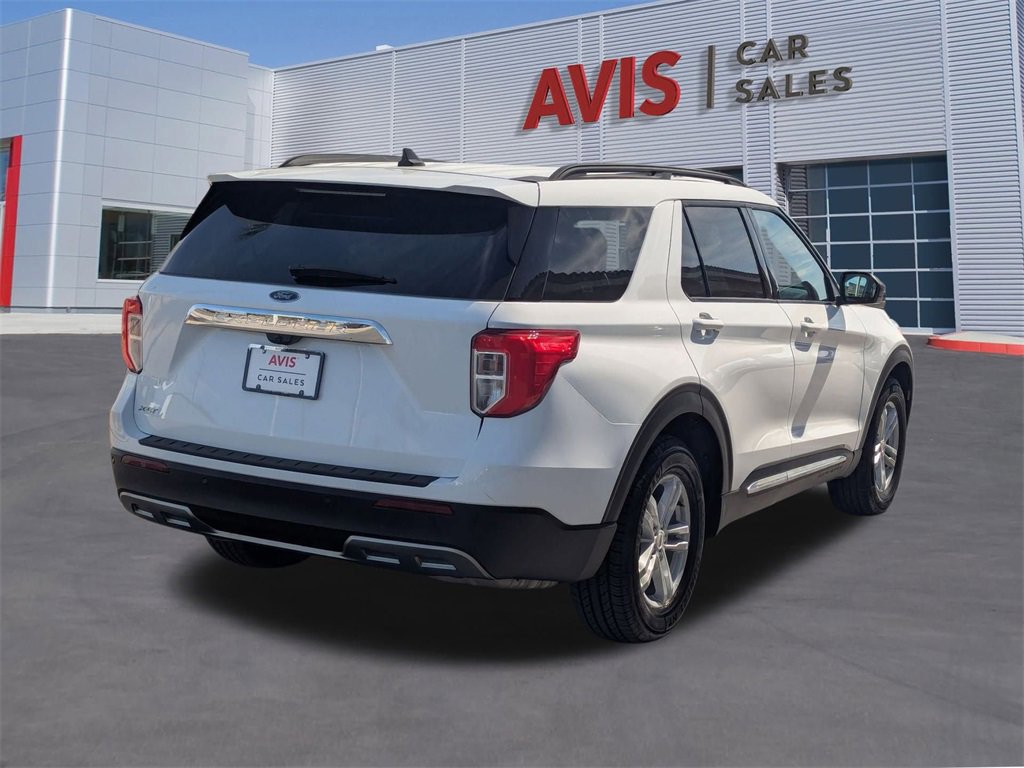 Used 2024 Ford Explorer XLT w/ Equipment Group 202A image 6