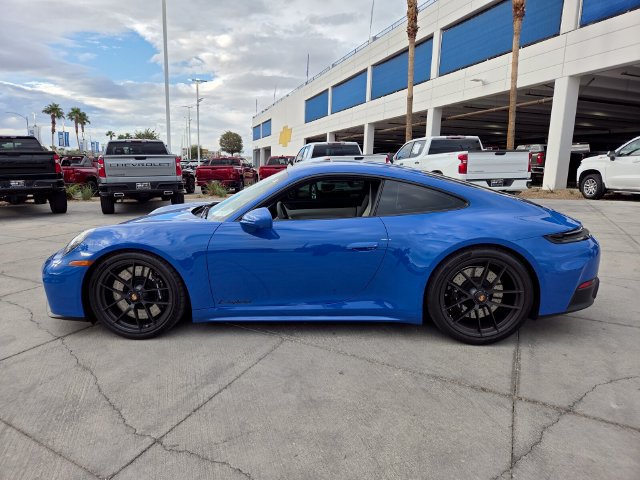 Used 2025 Porsche 911 Carrera GTS RWD image 3