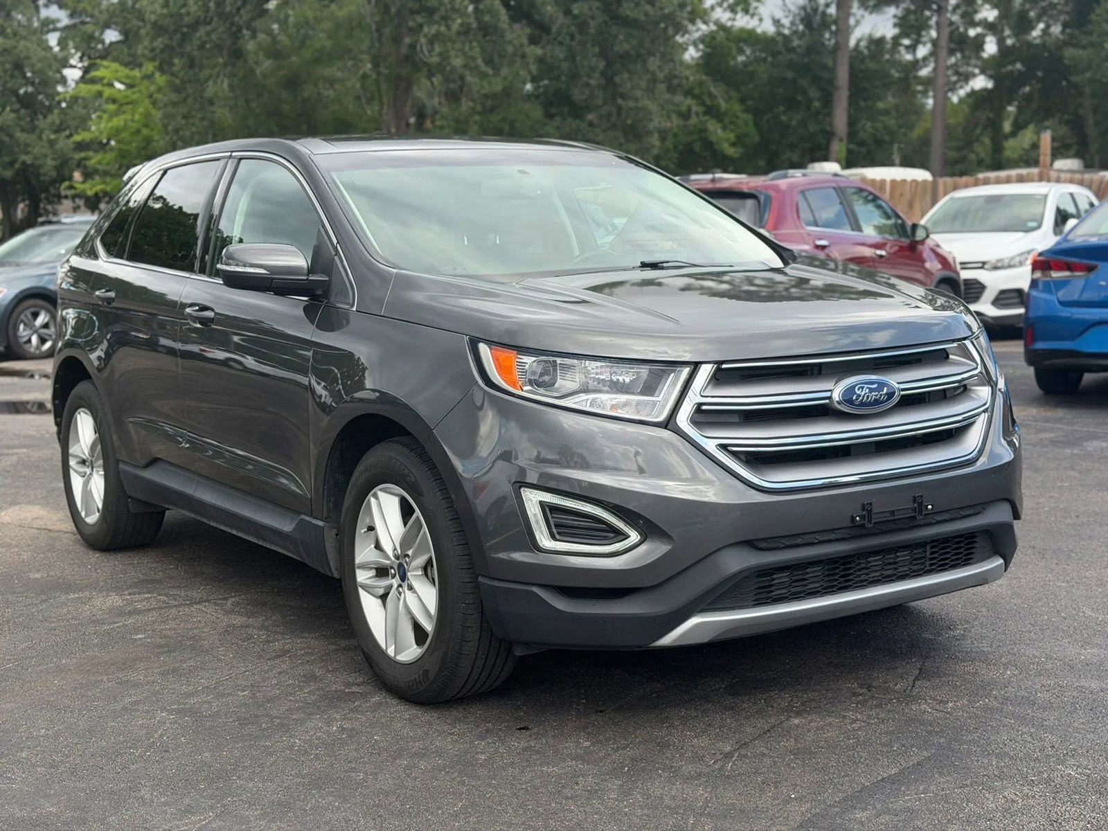Used 2017 Ford Edge SEL w/ Equipment Group 201A FWD image 4