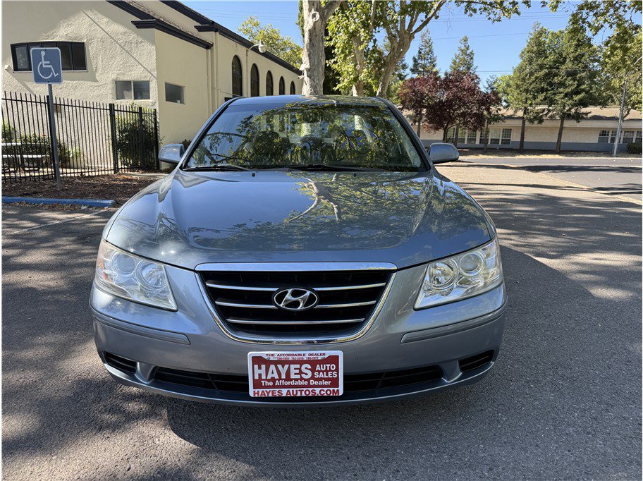 Used 2009 Hyundai Sonata GLS w/ Popular Equipment Pkg 2 FWD image 2