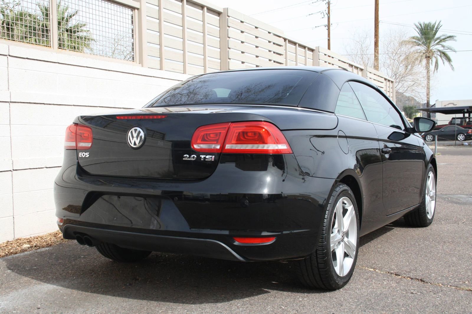 Used 2012 Volkswagen Eos Lux image 4