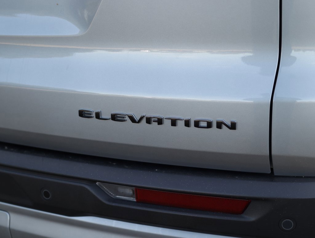 Used 2025 GMC Acadia Elevation image 39