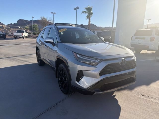 Certified 2025 Toyota RAV4 SE AWD/4WD image 3