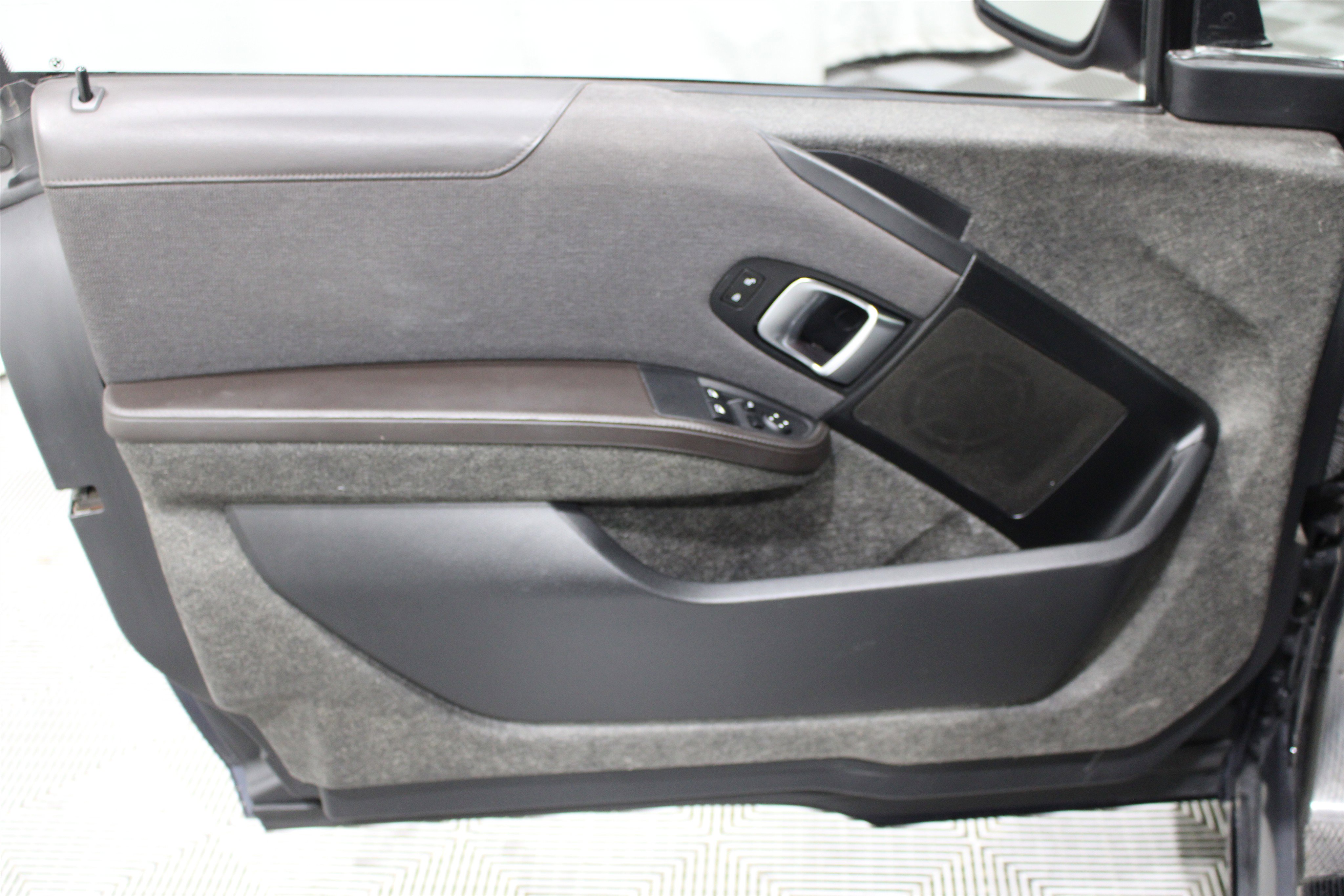 Used 2018 BMW i3 s image 6