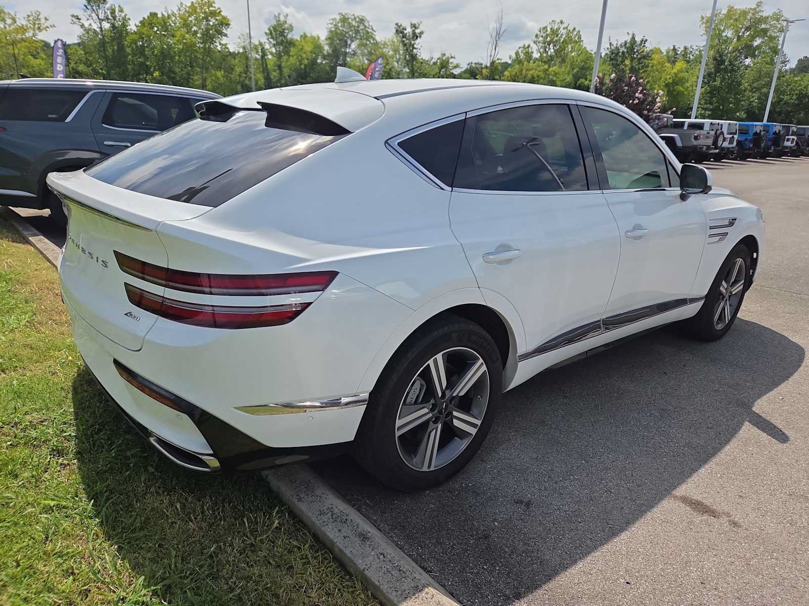 Used 2025 Genesis GV80 3.5T AWD/4WD image 5