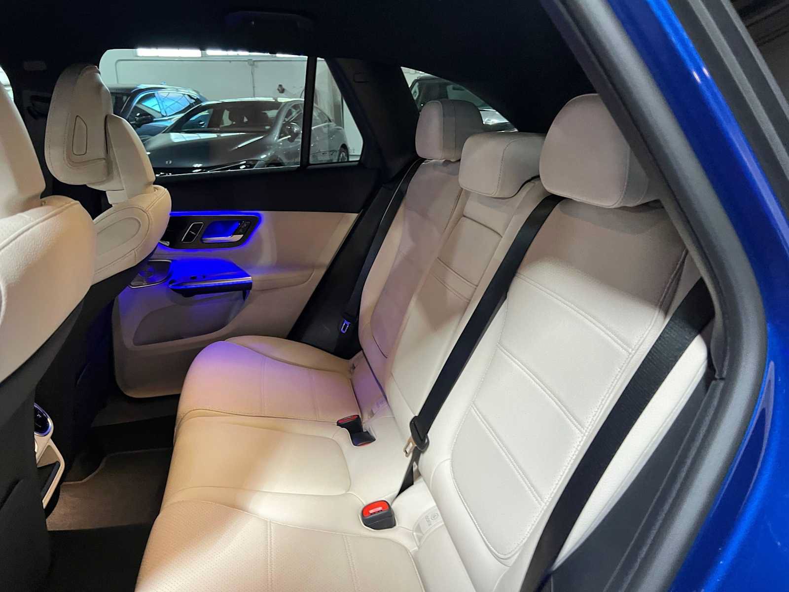 Used 2025 Mercedes-Benz GLC 300 image 19