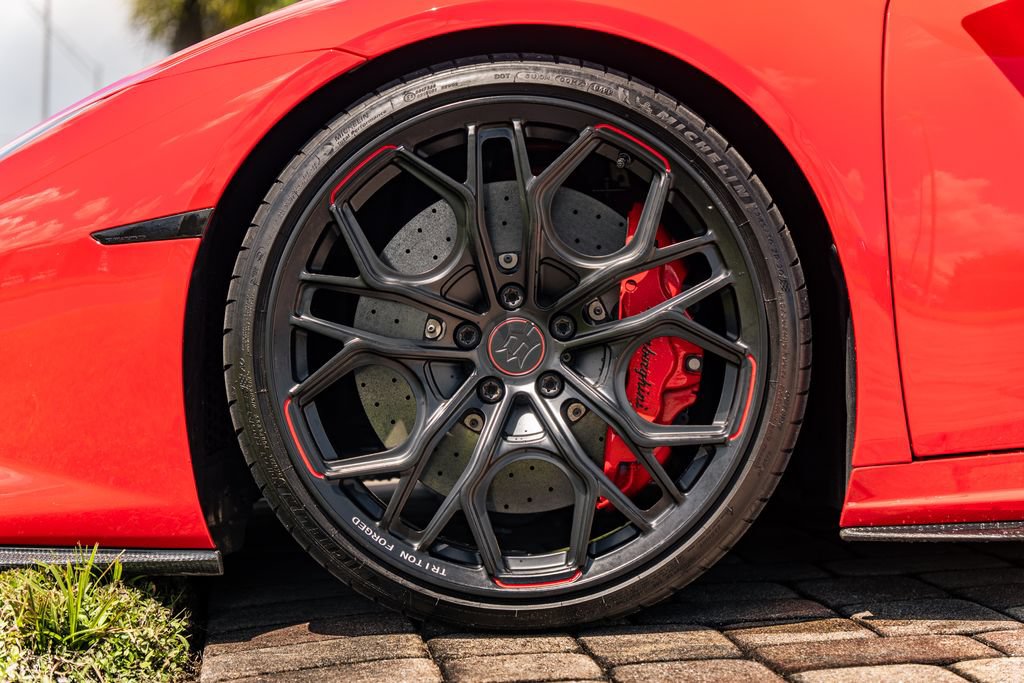 Used 2016 Lamborghini Huracan LP 610-4 AWD/4WD image 15