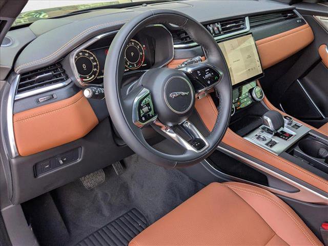 New 2026 Jaguar F-PACE R-Dynamic S image 3