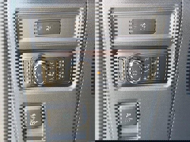 Used 2025 Ford F150 XL w/ Equipment Group 103A High image 11