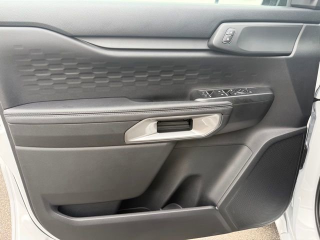 New 2025 Ford Ranger XLT w/ Chrome Accent Package image 9