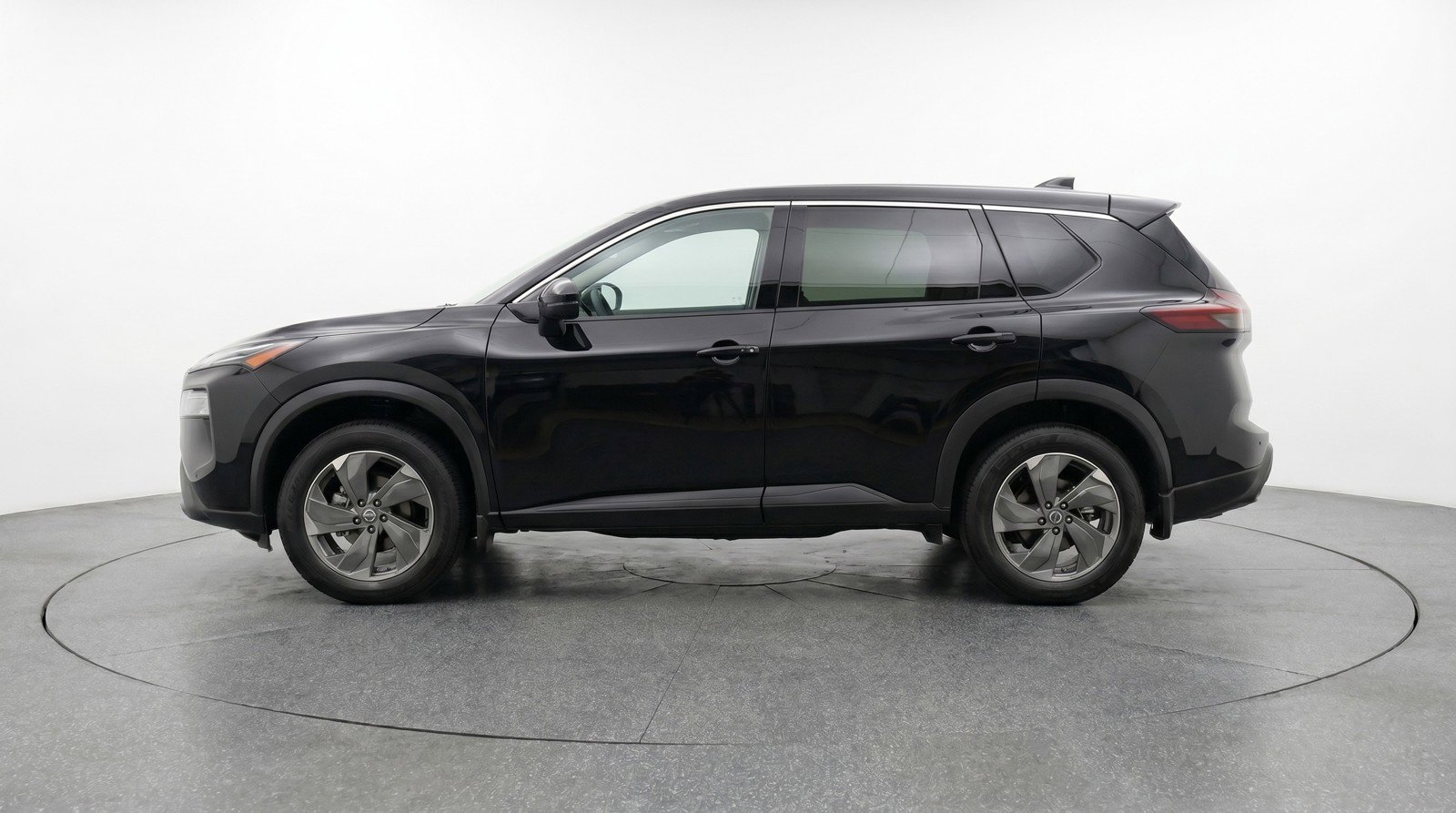 Used 2025 Nissan Rogue SV FWD image 5