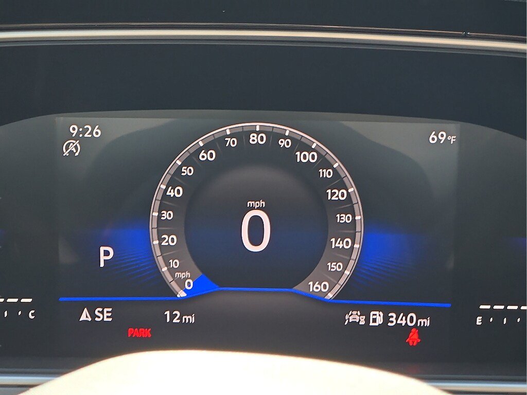 New 2026 Volkswagen Taos SE FWD image 24