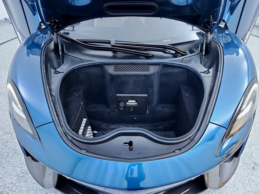 Used 2017 McLaren 570S image 15