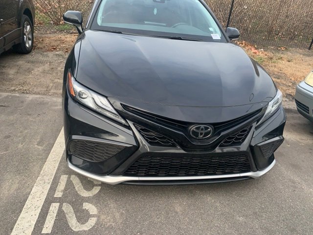 Used 2022 Toyota Camry XSE w/ Navigation Package image 2