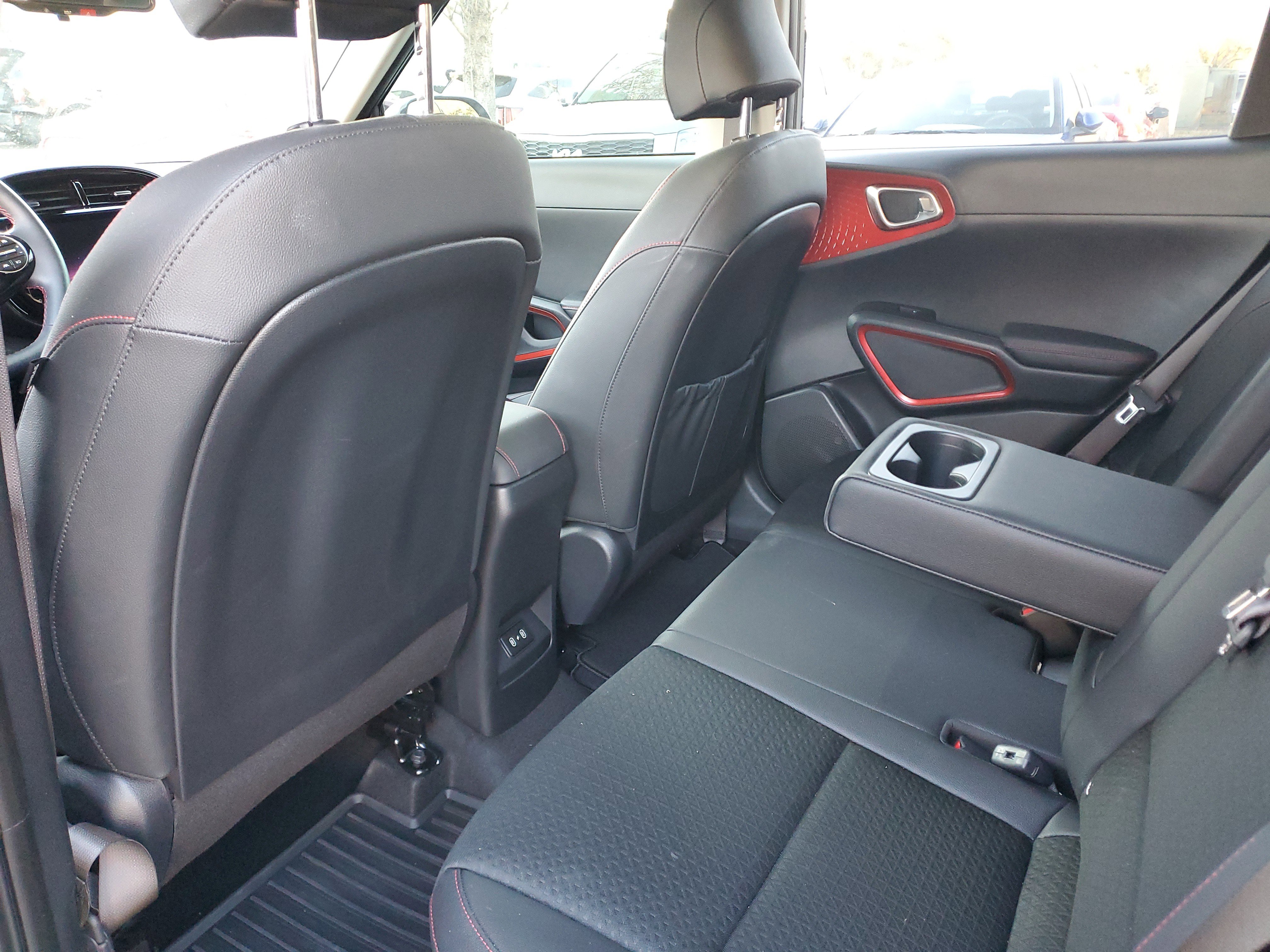 Used 2025 Kia Soul GT-Line image 10