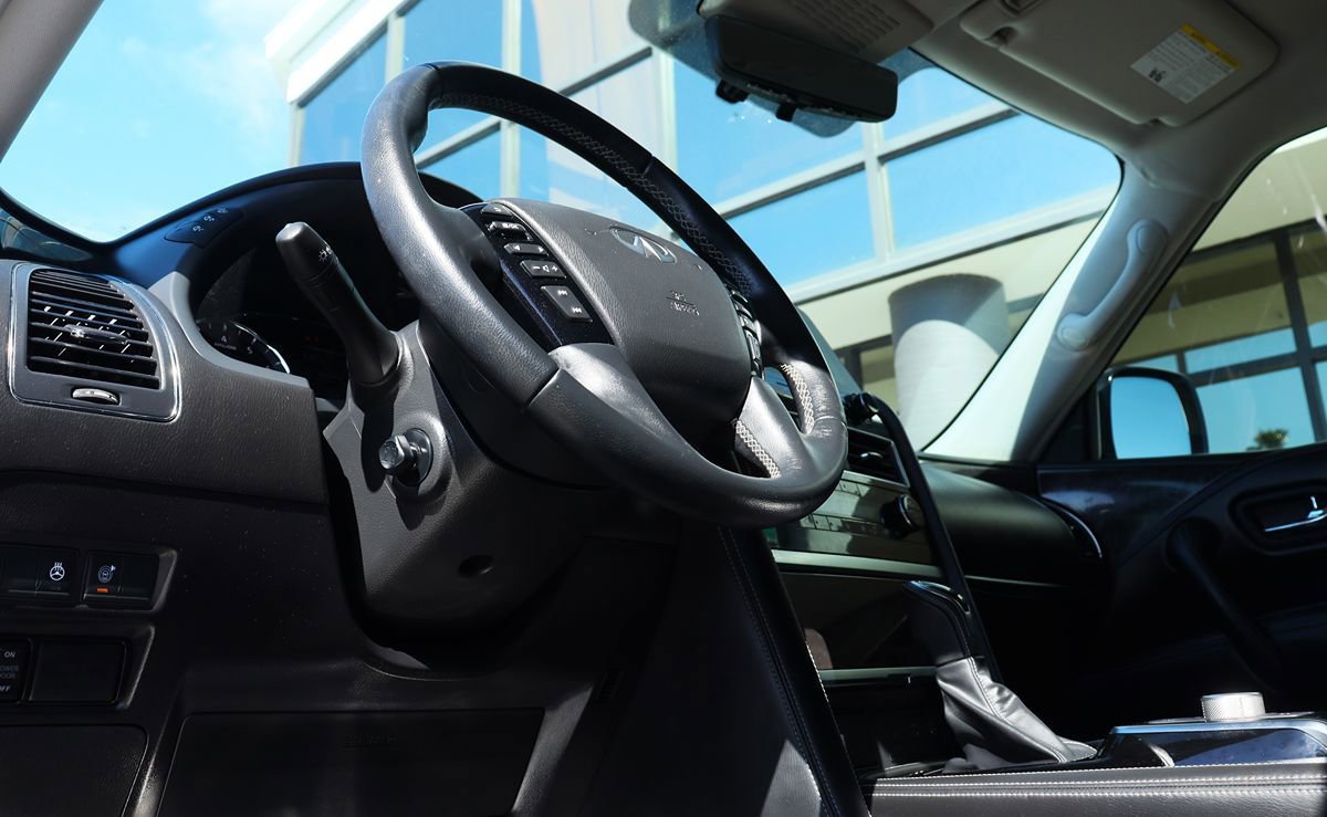 Used 2022 INFINITI QX80 Luxe w/ All-Season Package image 44