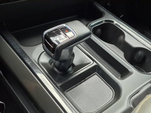 Used 2024 Chevrolet Silverado 1500 ZR2 w/ Technology Package AWD/4WD image 17