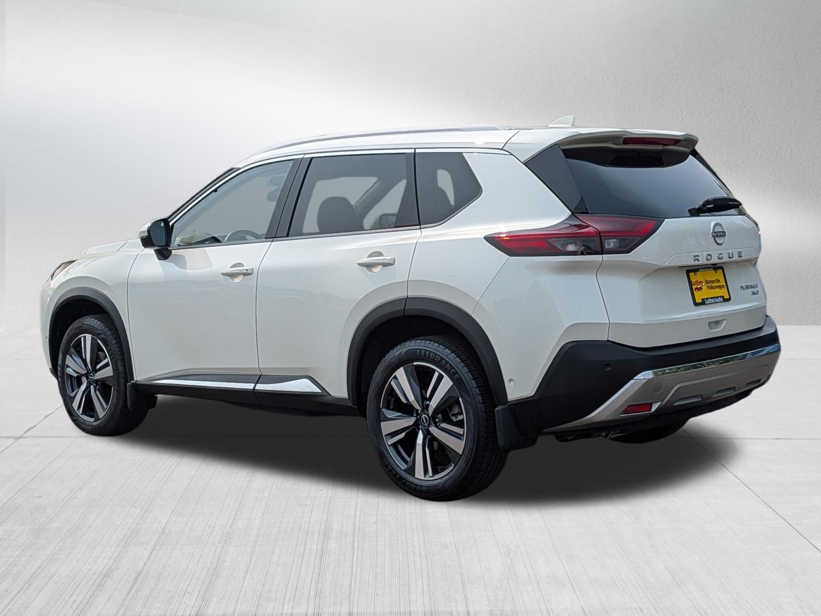 Used 2023 Nissan Rogue Platinum w/ Platinum Premium Package AWD/4WD image 5