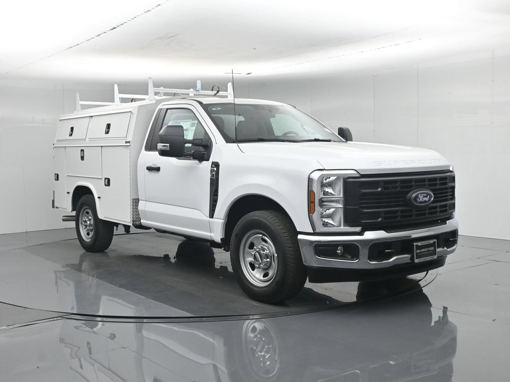 New 2026 Ford F350 XL w/ XL Chrome Package