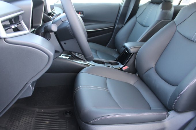 New 2026 Toyota Corolla XLE image 10