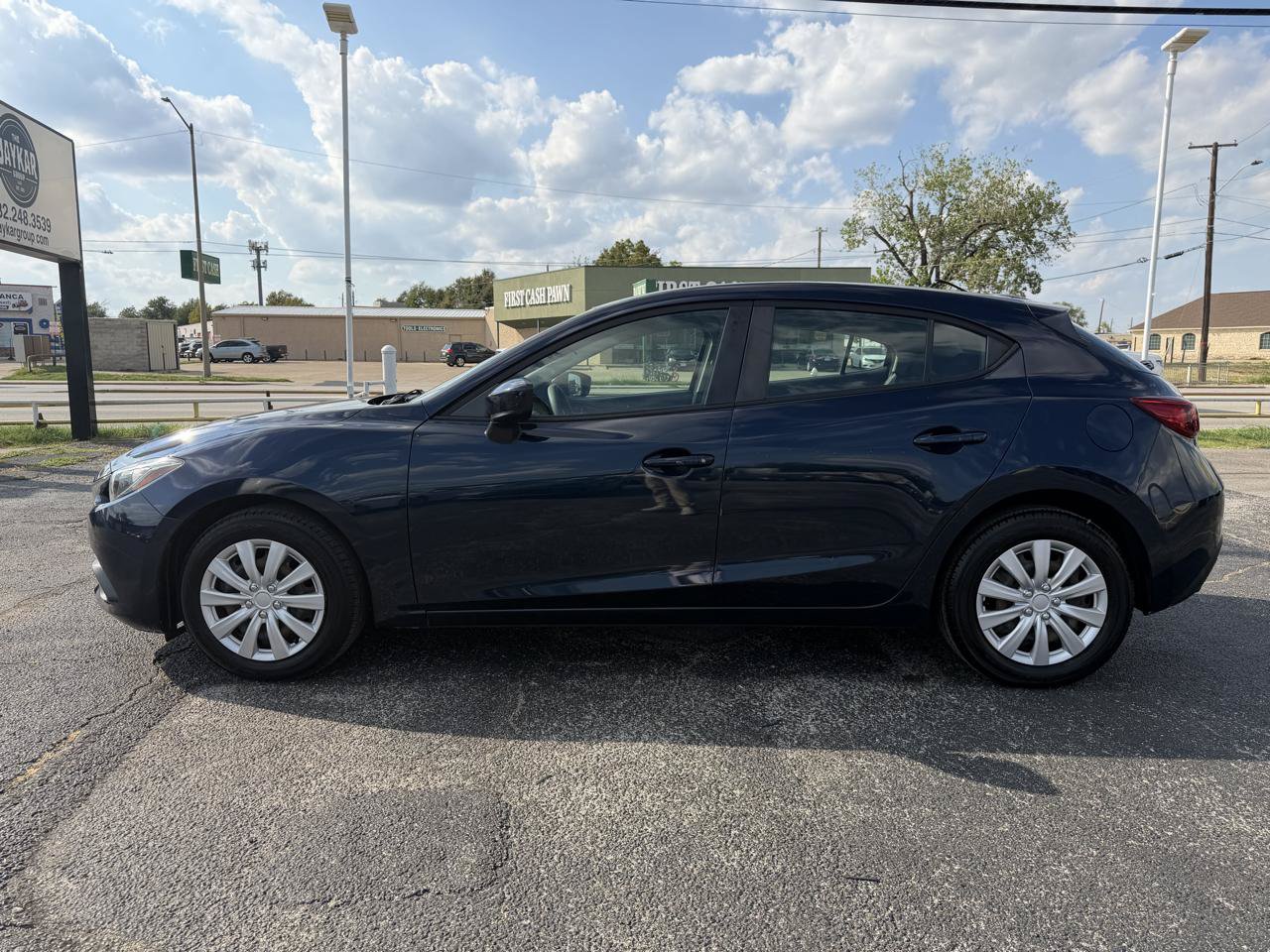 Used 2016 MAZDA MAZDA3 i Sport FWD image 10