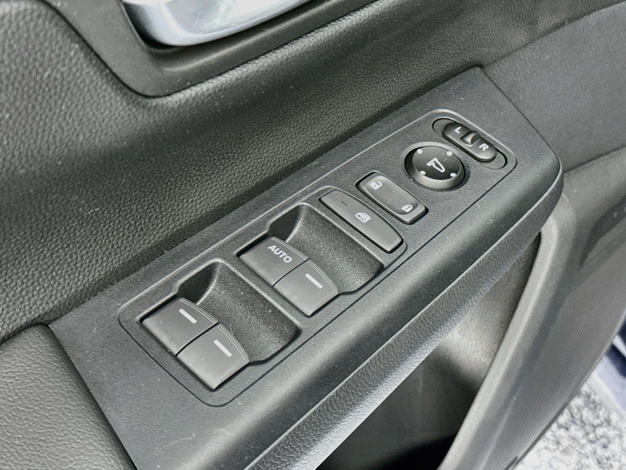 Certified 2025 Honda CR-V LX image 17